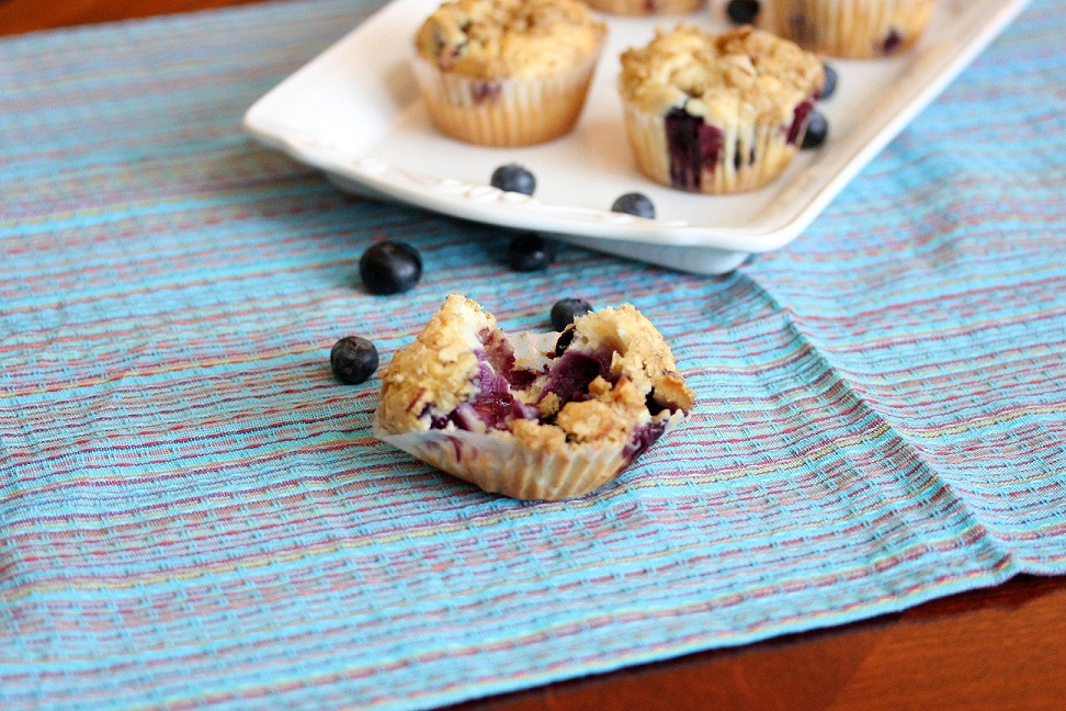 jumbo blueberry muffins with streusel topping