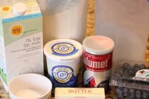 picture of ingredients used in blueberry muffins