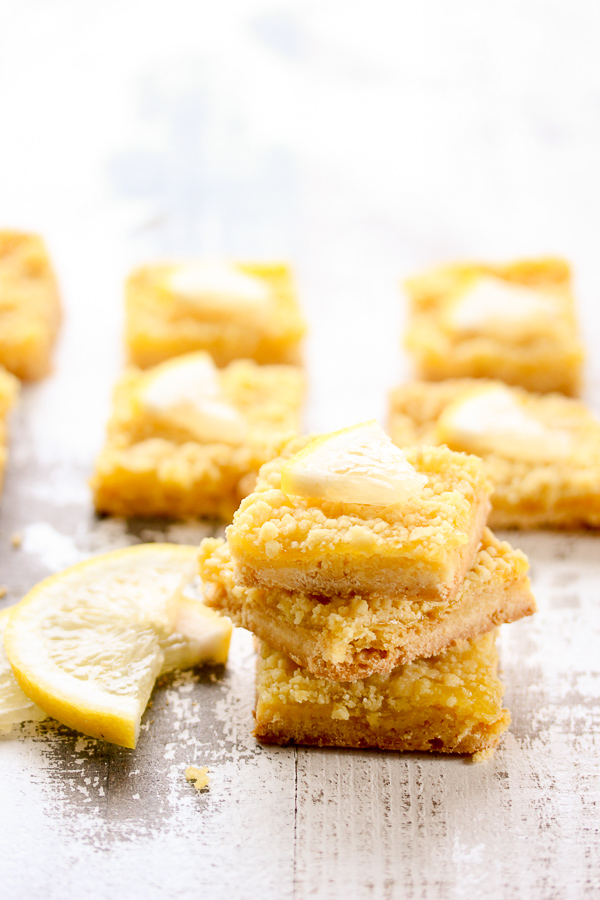 Slow Cooker Lemon Bars - The Midnight Baker