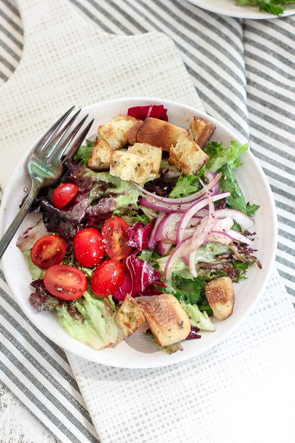 Field Greens Salad (Spring Mix Salad) - Lisa's Dinnertime Dish