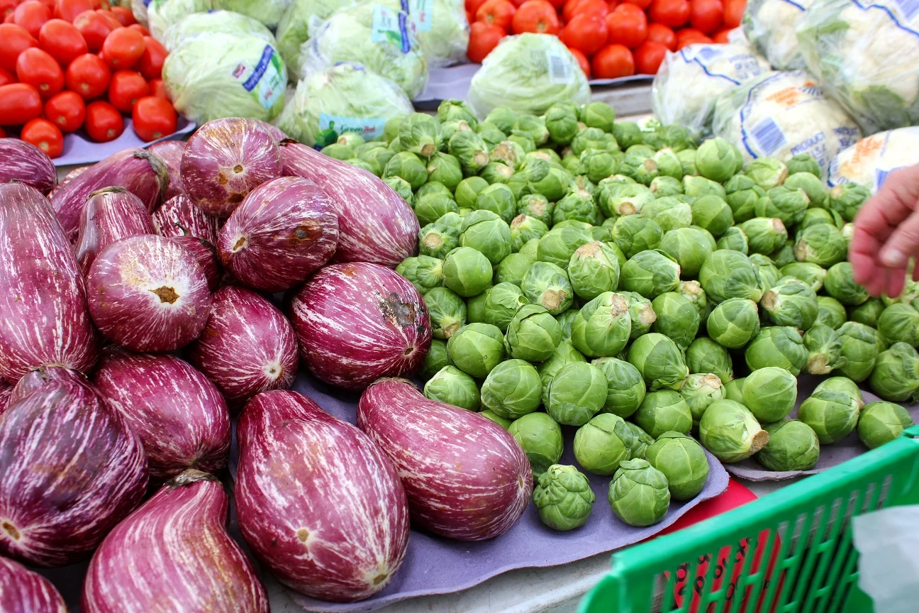 vegetables at the farmer's market