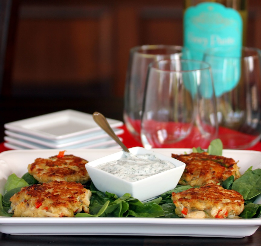 Mini Crab Cakes with Yogurt Dill Sauce Lisa's Dinnertime Dish