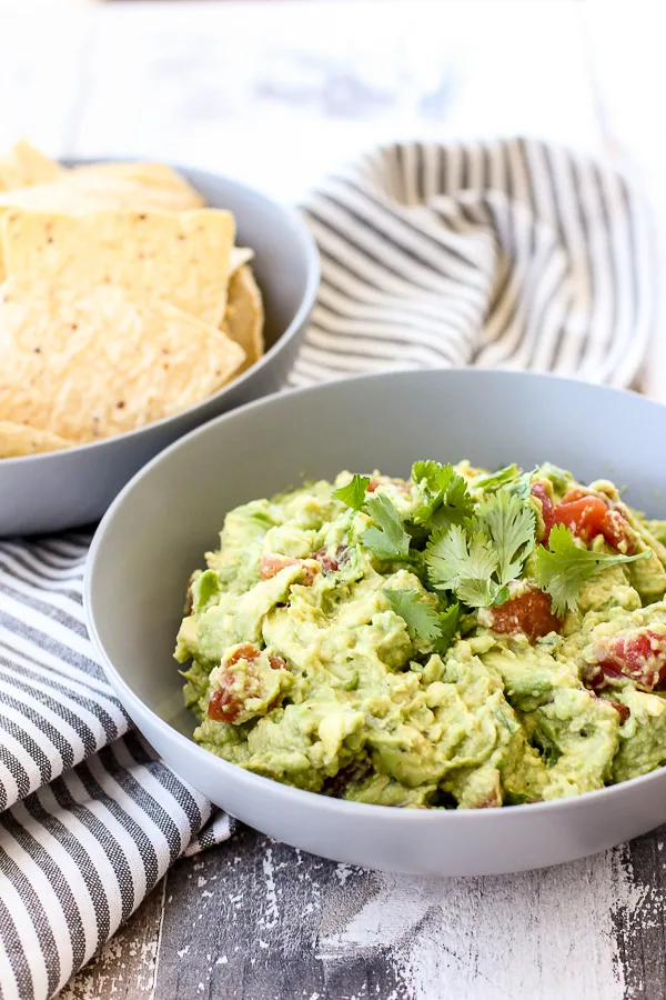 Another shot of the Guacamole served with tortilla chips