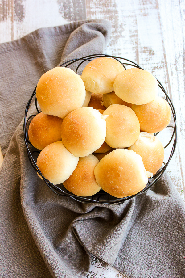 The Best Homemade Dinner Rolls Ever!