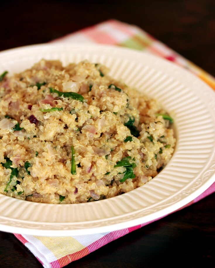 Spinach Parmesan Quinoa in a serving bowl