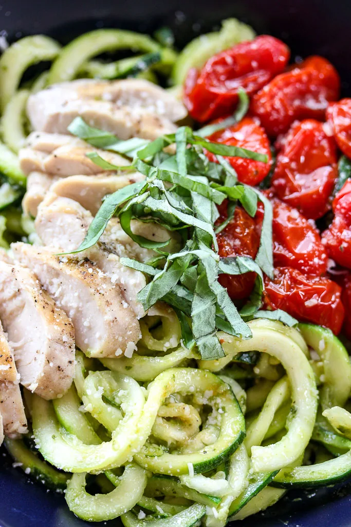 Zucchini Noodles with Roasted Tomatoes, Chicken and Pesto - Lisa's Dinnertime Dish
