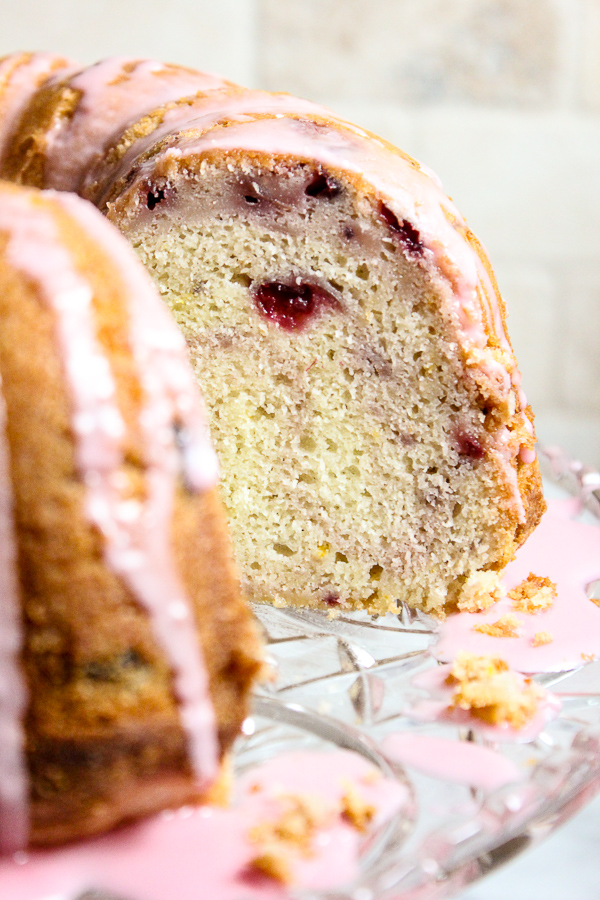 Cranberry Orange Christmas Poundcake - Lisa's Dinnertime Dish