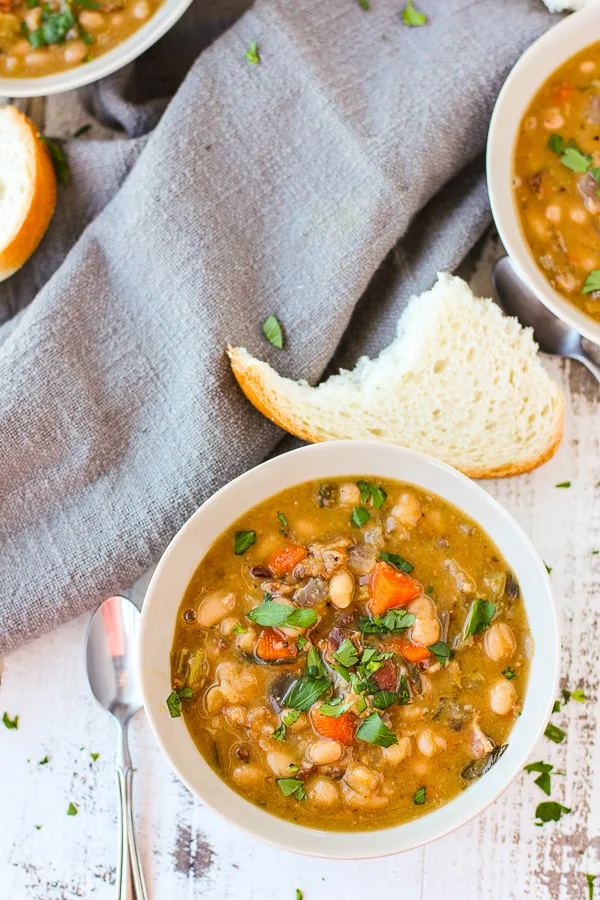 Slow Cooker Bean with Bacon Soup - Lisa's Dinnertime Dish