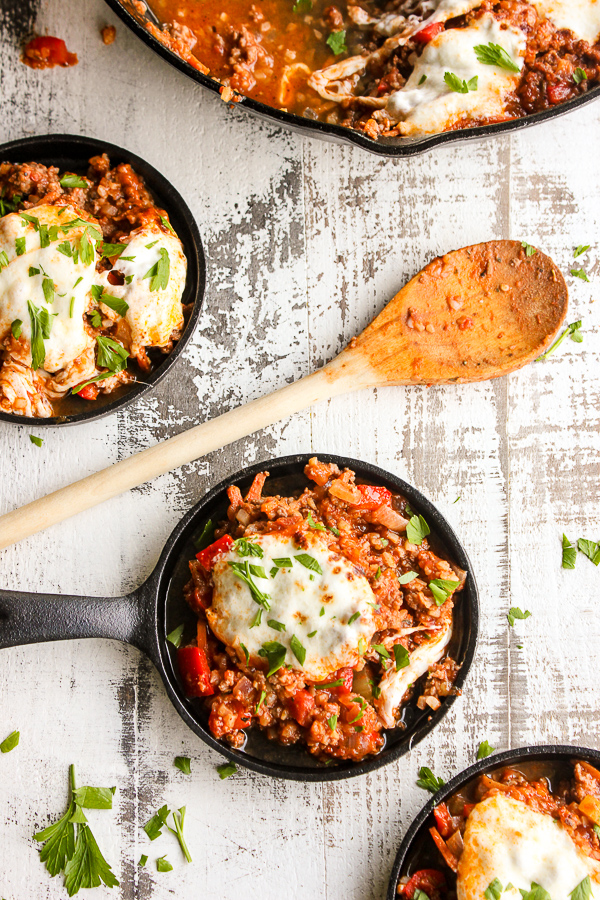Italian stuffed pepper cauliflower rice skillet is a delicious twist on traditional stuffed peppers.  It's low carb, high protein and ready in 30 minutes, making it perfect for any night of the week.