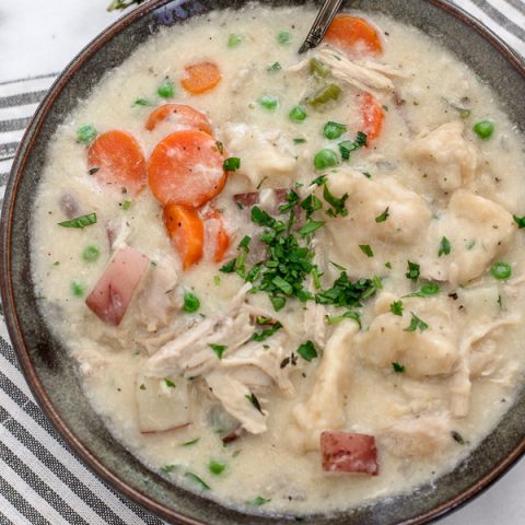 Sunday Supper {Chicken & Dumplings} – Dixie Delights