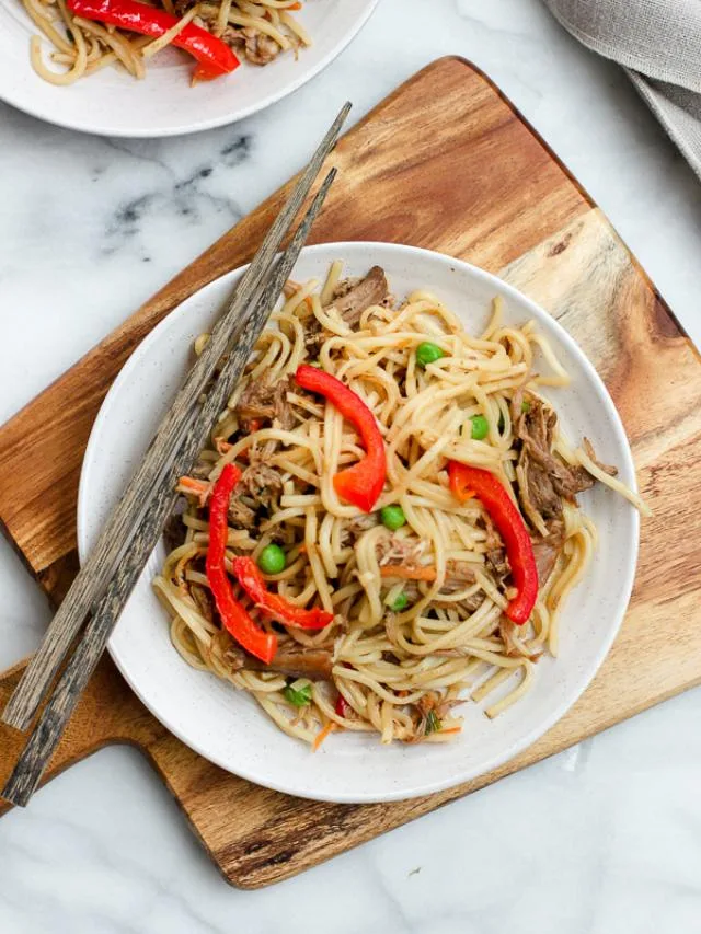 Make Your Own Takeout: Pork Lo Mein - Lisa's Dinnertime Dish