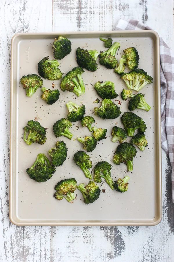 Photos of before and after roasting the broccoli